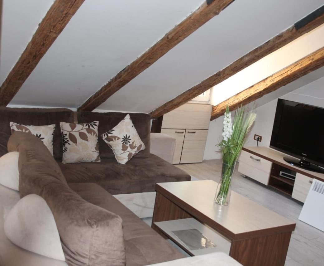 Apartament Podgorica Luaran gambar